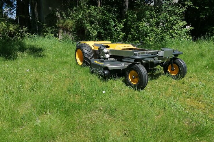 Vollelektrischer Großflächenmäher: Rumsauer stellt umweltfreundlichen ferngesteuerten Spider eZERO für Profi-Anwender vor