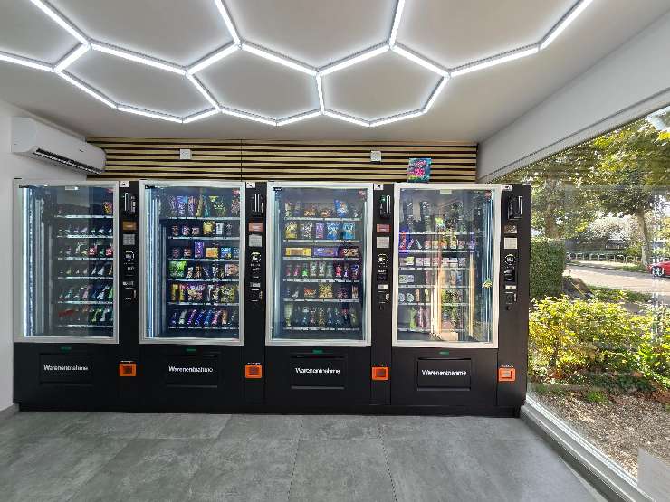 24/7 Snack Point Automatenkiosk in Ludwigsburg: Der perfekte Stopp für Genuss und Entspannung