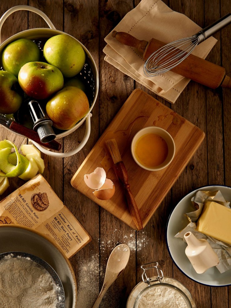Tipps von Moritz Frey zum Clean Eating im Ofen: Zuckerfrei Backen mit natürlichen Süßen und Kleie