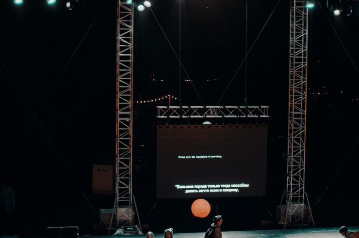 Toby Watson: From the world of finance to supporting the musical Level Up!‘ Teaser