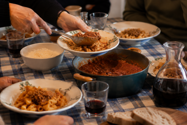 Sunday Lunch at Andrea Vella’s: How His Wife Cooks Traditional Ragù for Hours