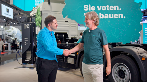 ElectroFleet geht eine Partnerschaft mit FENECON ein, um in seinem „Charging-as-a-Service“-Netzwerk Batteriespeicher mit einer Kapazität von 40 MWh zu installieren